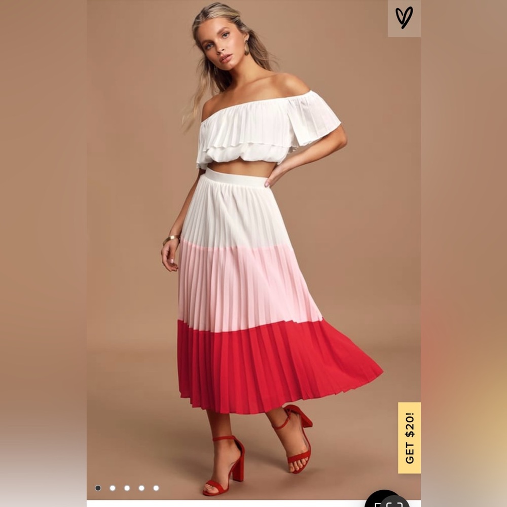 Lulus Perfectly Punctual pleated skirt set